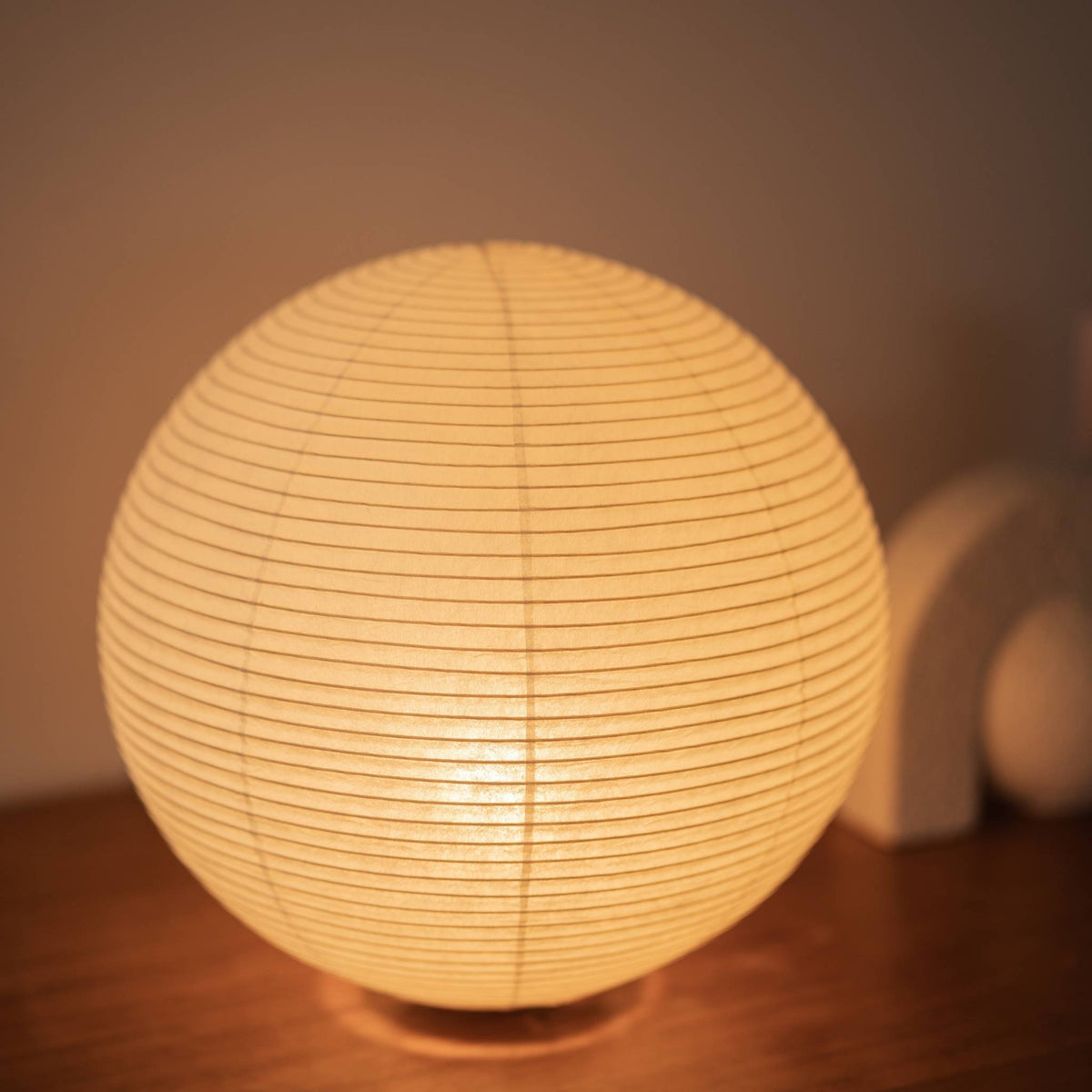 "Lampe Japonaise en Papier LUNE 05 – Lampadaire en Washi Fait Main pour Style Japandi Minimaliste"