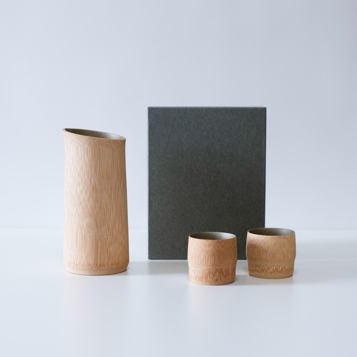 Gift set of bamboo sake pitcher and cups, crafted with traditional techniques from Kyoto, Japan. (Natural Wood Color)