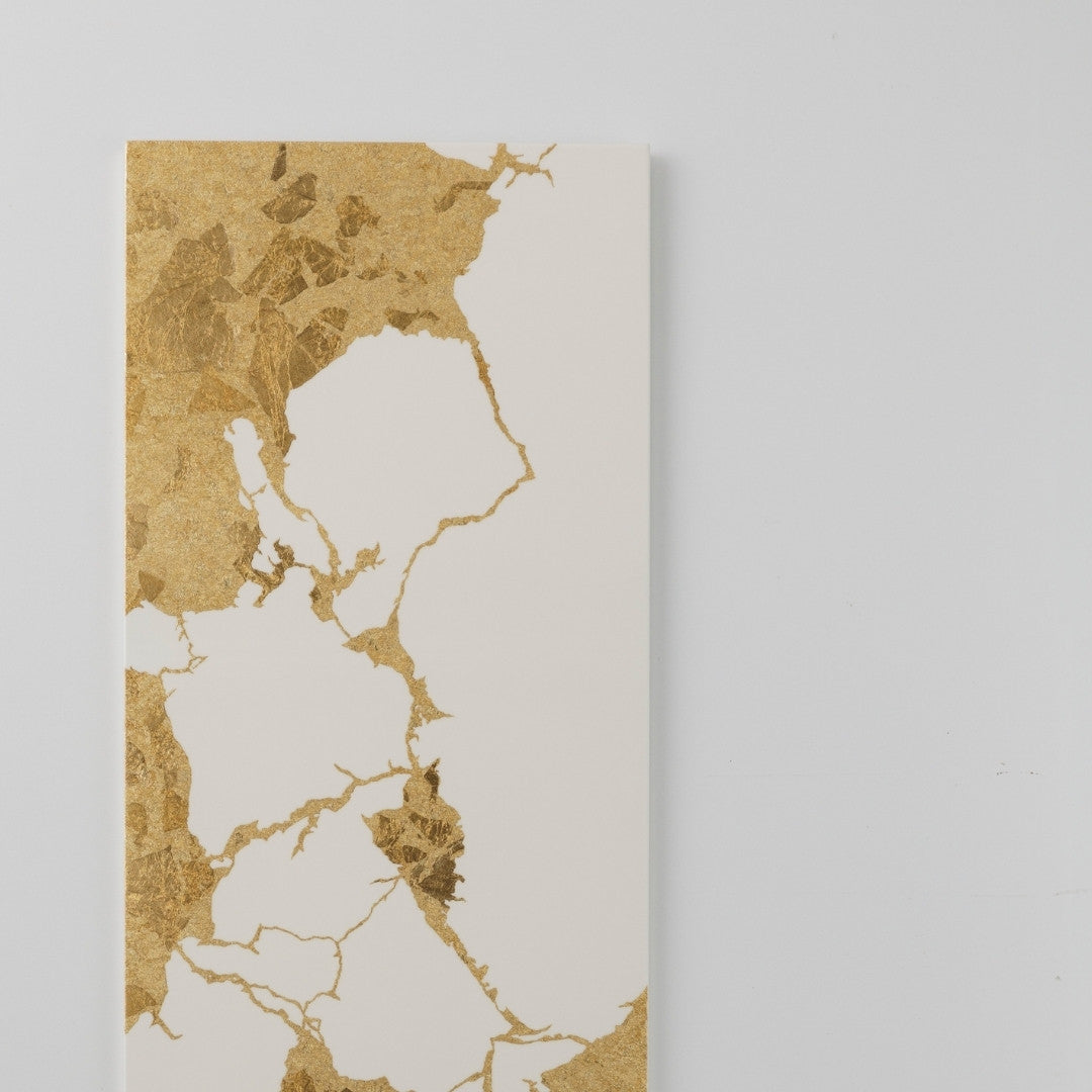 Japansk vægkunst Kintsugi hvid stor – moderne wabi sabi vægdekoration med bladguld