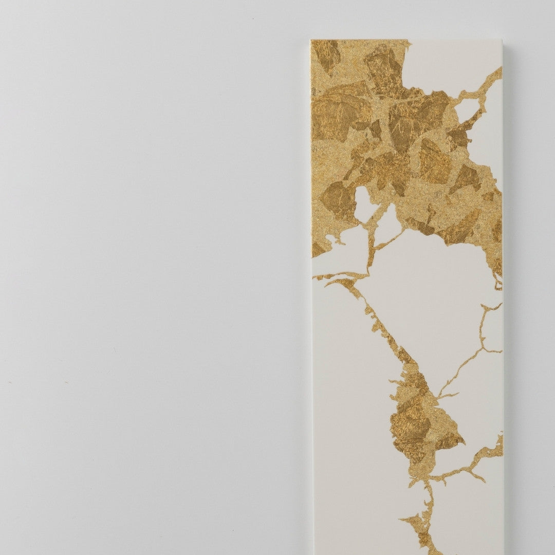Japansk vægkunst Kintsugi hvid lille – wabi sabi vægkunst med Kanazawa gulddetaljer
