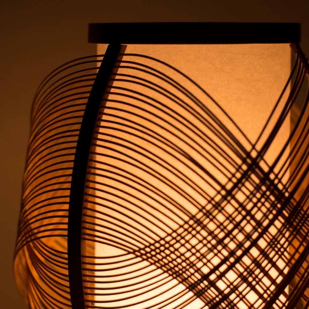Japanse Bamboe Tafellamp "Koyou" – Unieke Bamboe Tafellamp met Intricaat Ontwerp, Ideale Nachtkastlamp voor Gezellige Kamers