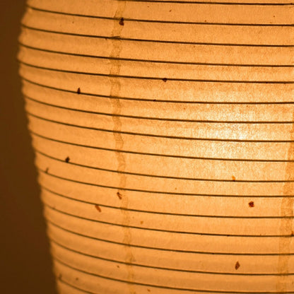Warme gloed van Japanse papieren tafellamp 'PAPERSON 01' - unieke tafellampen, nachtkastlampen voor knusse slaapkamers