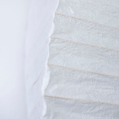 Japanese Washi Paper Floor Lamp "Momi Washi 01" – A high-quality white washi paper standing lamp