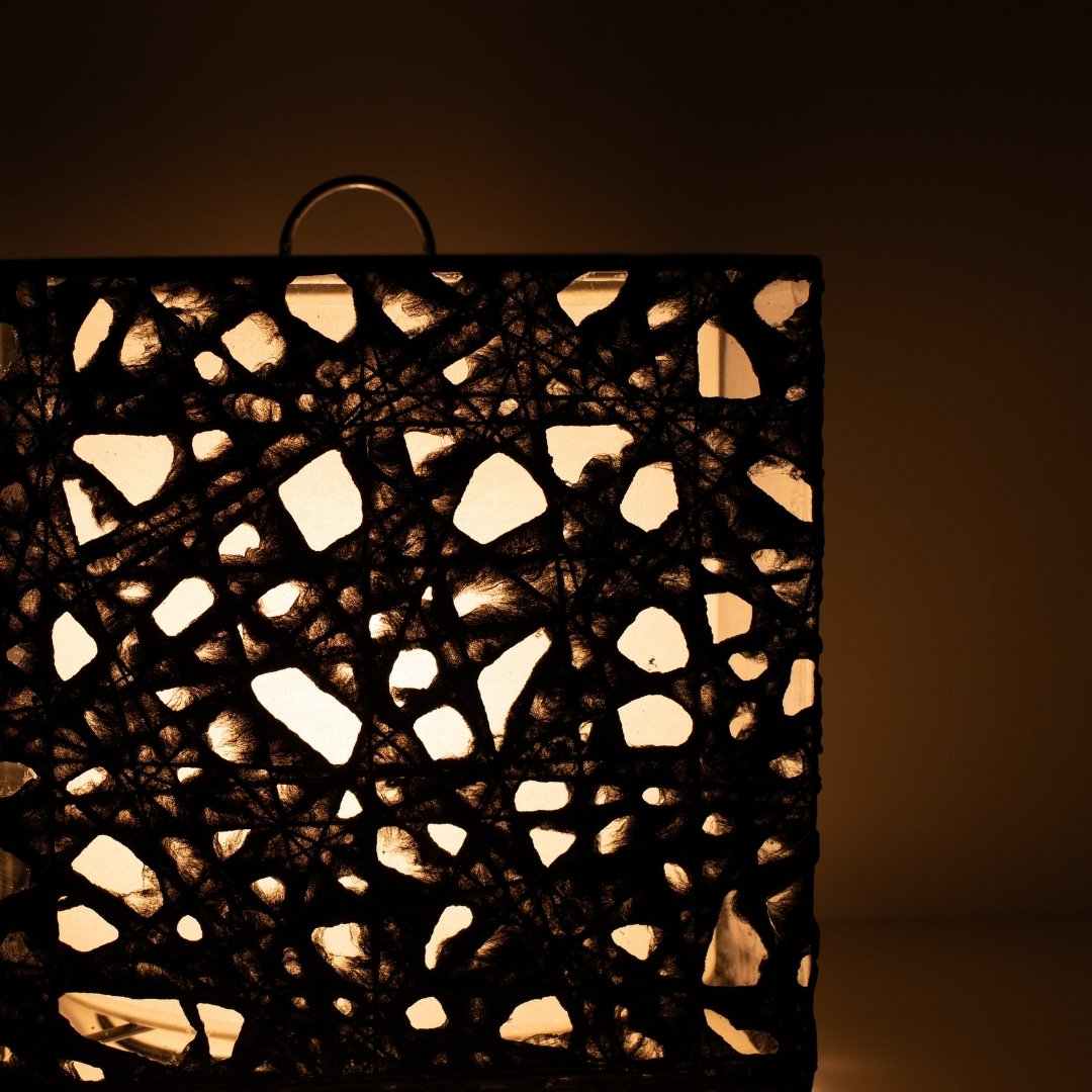 "Lampe japonaise au sol ME-LOOK 03, noire et lumineuse, abat-jour complexe en papier washi Melook"