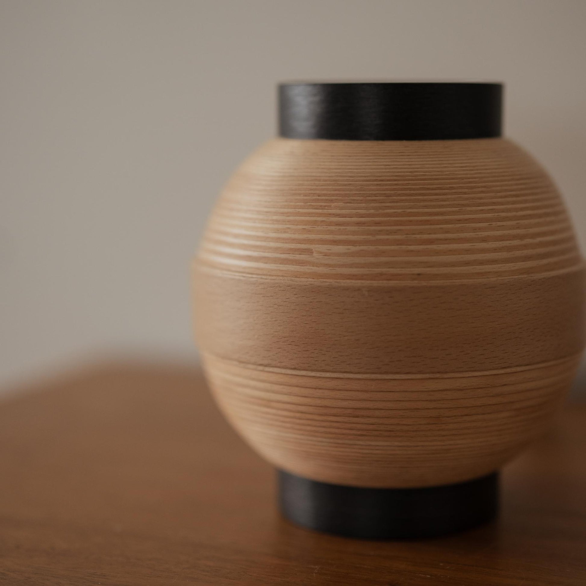 Handgemaakte Japanse Tafellamp Chochin 02 Afgerond Beukenhout Lamp