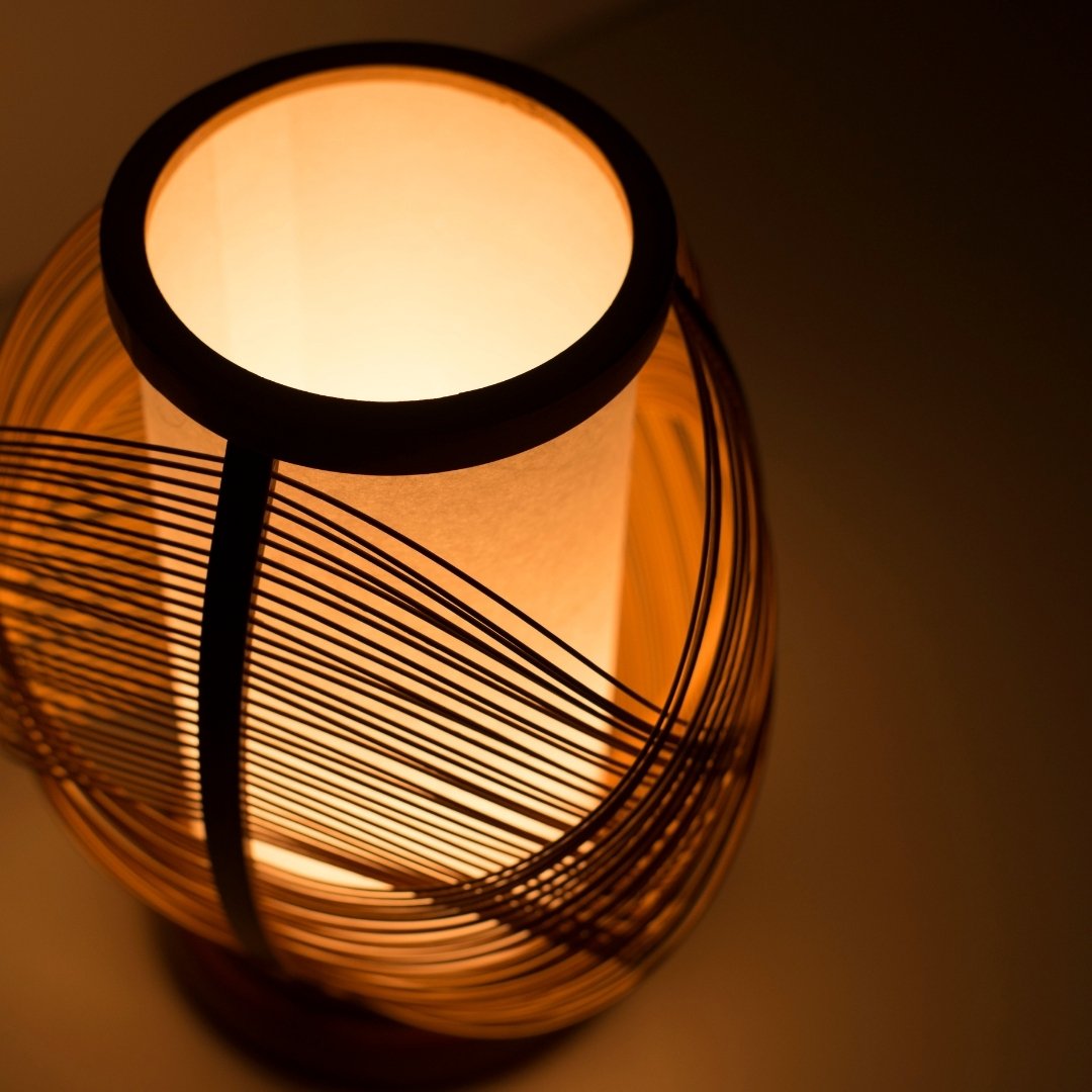 Japanse bamboe tafellamp "Koyou" met warme gloed – elegante lamp van papier en bamboe, ideaal als nachtlampje