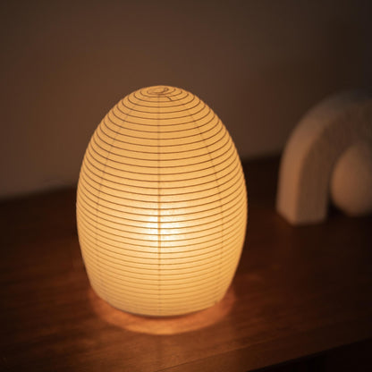 "Lampe de sol japonaise en papier Paper Moon 01 – Lampe Washi minimaliste pour intérieur style Japandi"