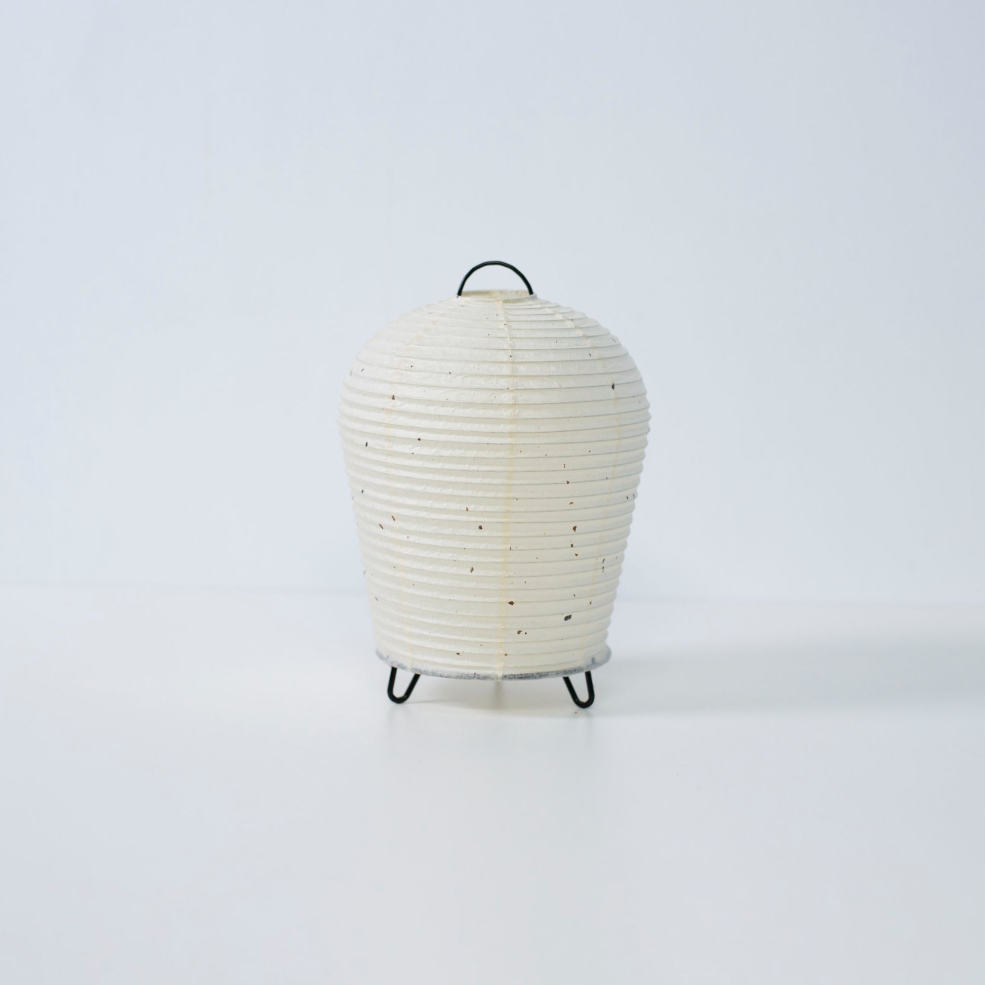 "Japanse Papieren Tafellamp \"PAPERSON 01\" – Handgemaakte Washi Lamp voor een Gezellige Gloed"
