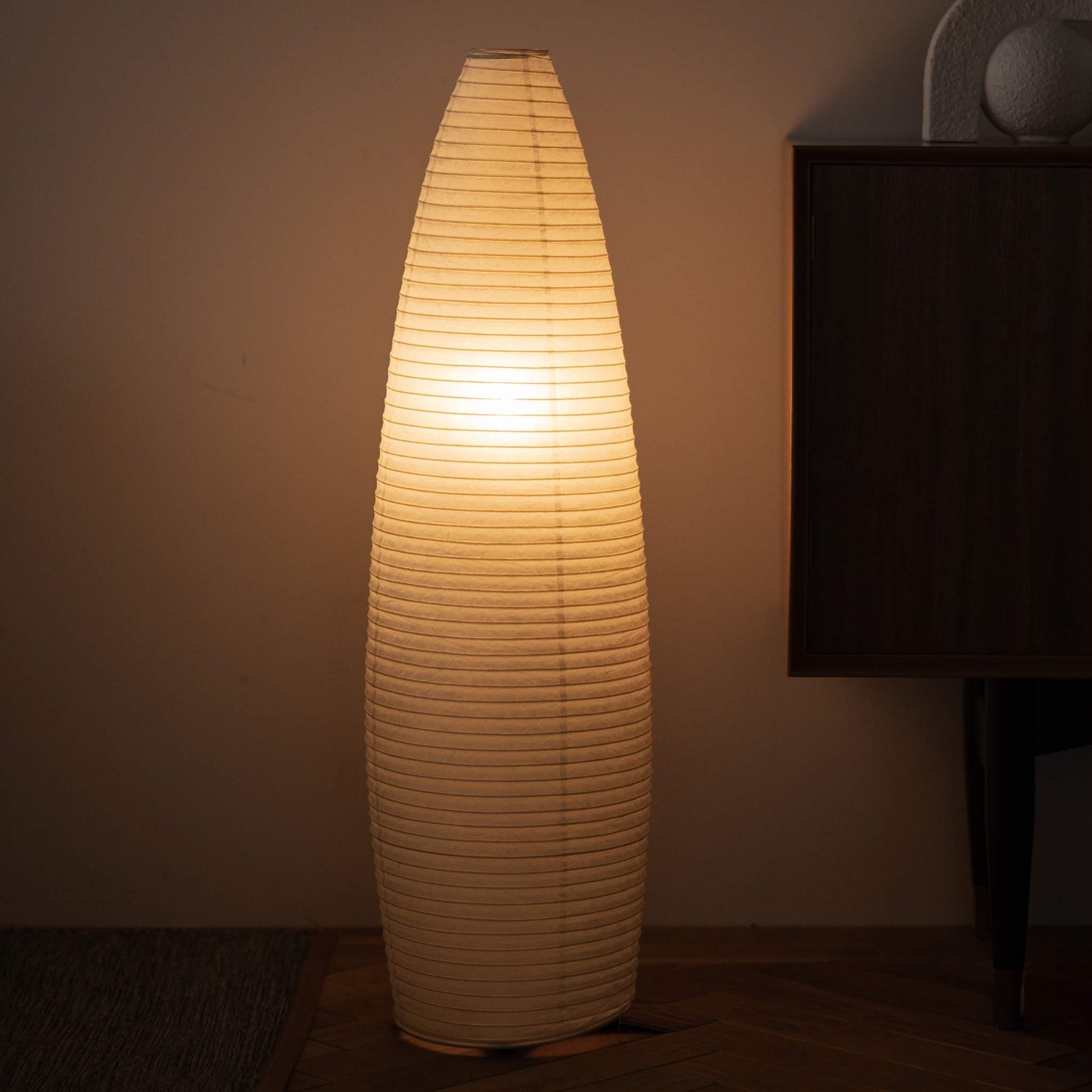 "Lampe sur pied japonaise en papier Washi LUNE 13 – Éclairage doux pour salon Japandi"