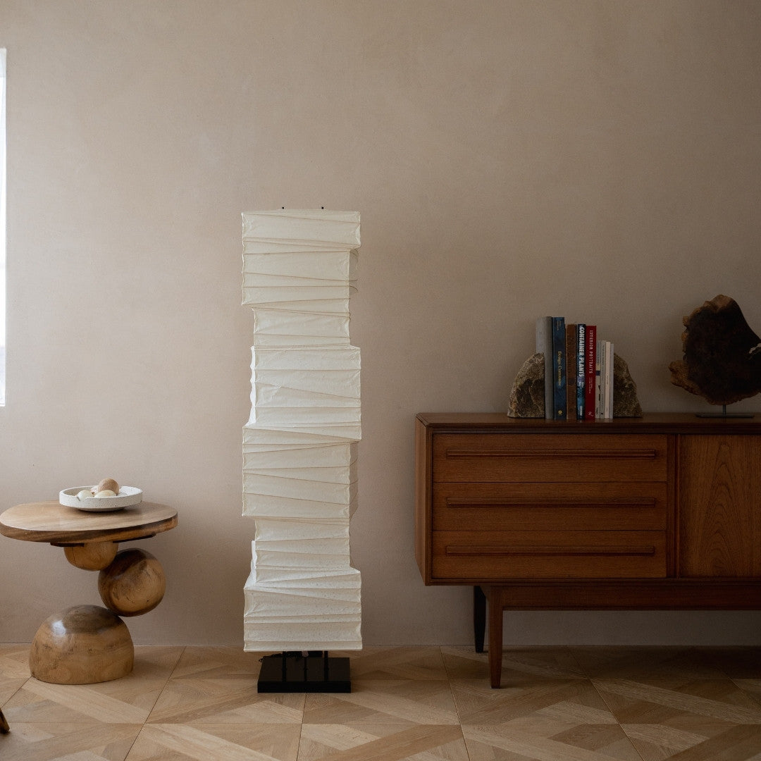 "Lampe sur pied japonaise en papier Washi « Harusame Washi 01 » style Japandi – Lampe sur pied unique en papier pour salon Japandi"