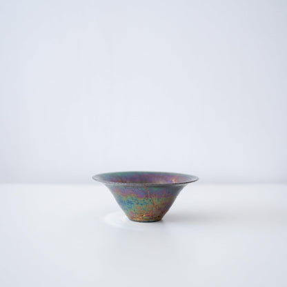alt
Kintsugi-Schale "Regenbogen-Glanz": Wabi-Sabi-Ästhetik umarmen
