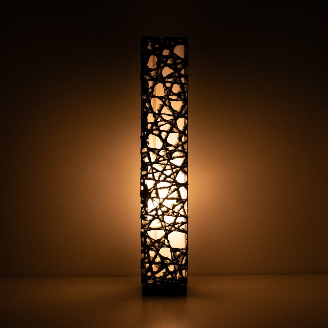 Lampe sur pied japonaise ME-LOOK 02 en papier noir chaud et lumineux, lampe sur pied japonaise fine et compacte