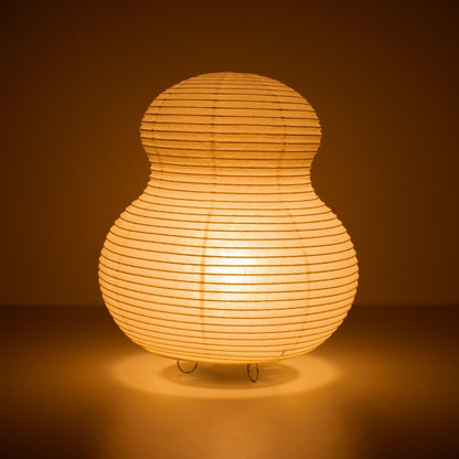 "lampadaire japonais en papier « paper moon 02 » à la lumière douce – lampadaire artisanal en papier Mino Washi"