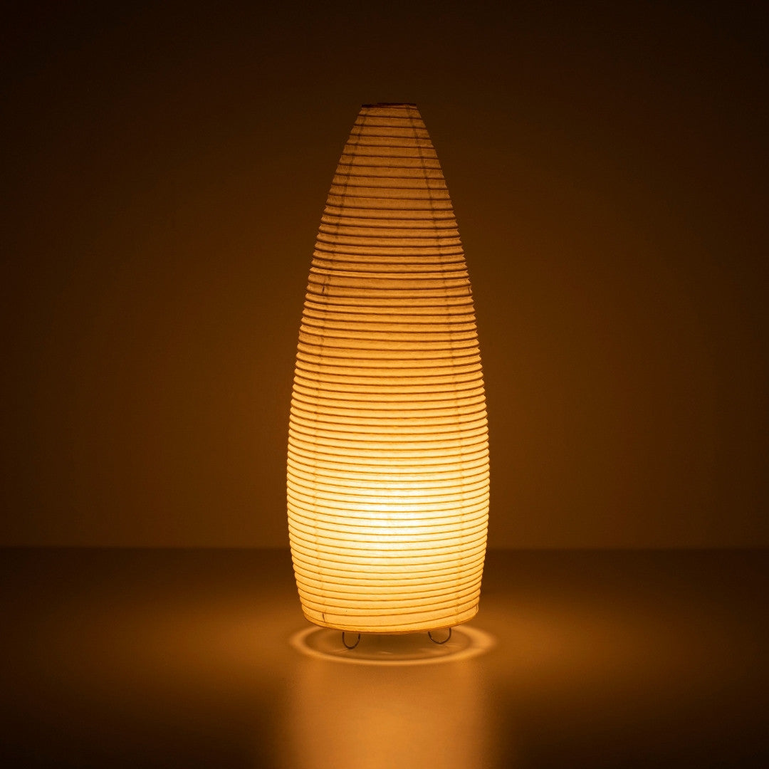 "Lampe japonaise en papier « paper moon 03 » à la lueur chaleureuse – grand lampadaire artisanal en papier Mino Washi"