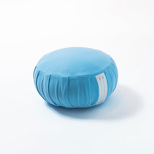 Japansk meditationspude zafu "ZAF MOMENT" medium, rolig blå, kapok - Rundt plisseret design til zen- og yogameditation.