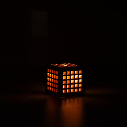 Japanische Holz-Minilampe Hotaru Natur Aomori Hiba – Ambiente-Lampe mit warmem Schein
