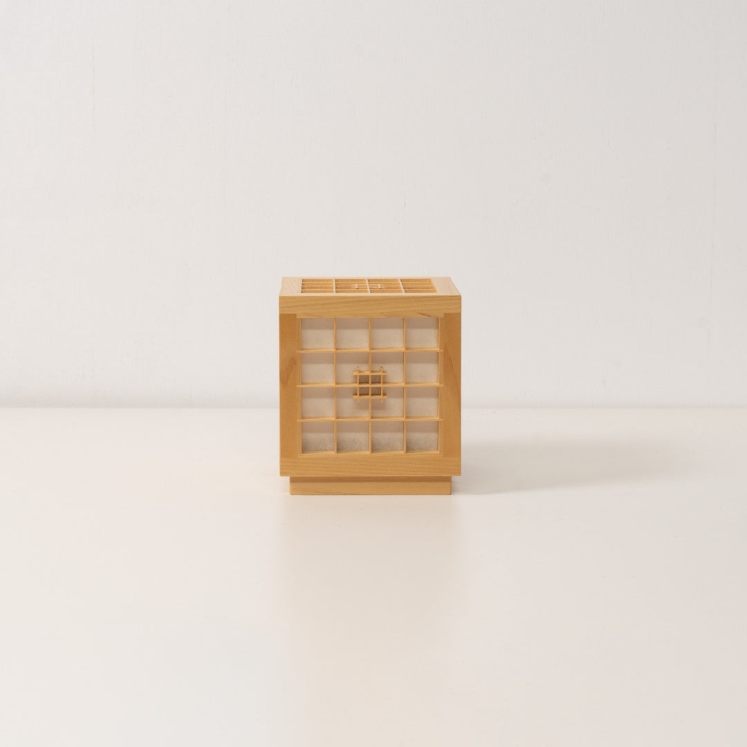 Japanese Wood Table Lamp Honoka, Natural, Aomori Hiba - Japanese Lamp with Kumiko woodworking