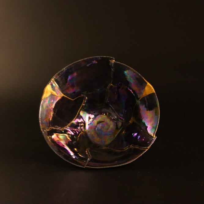Kintsugi Bowl "Ko-sai" 01 in gold, front view.